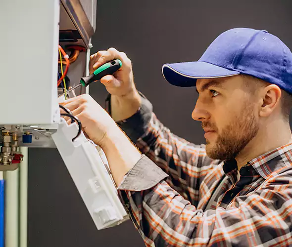 Expert Plumber for Tankless Water Heater Maintenance in Brentwood, NY: Schedule Professional Maintenance Services with Us